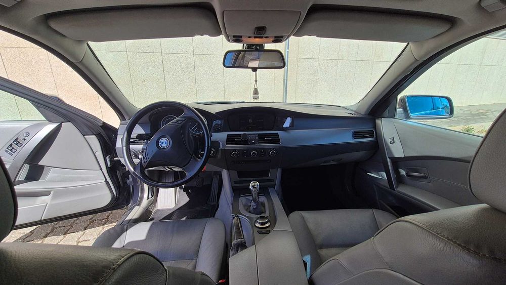 BMW 530d Touring (E61) MANUAL | Nacional | 2 Donos | Teto Panorâmico | IUC Antigo foto 5