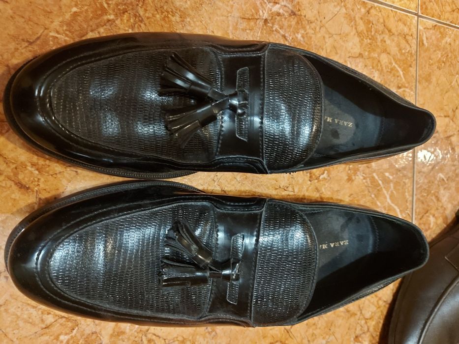 Туфлі ,лофери Zara ,чоловічі коричневий колір