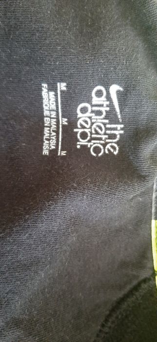 Kurteczka Nike r.M