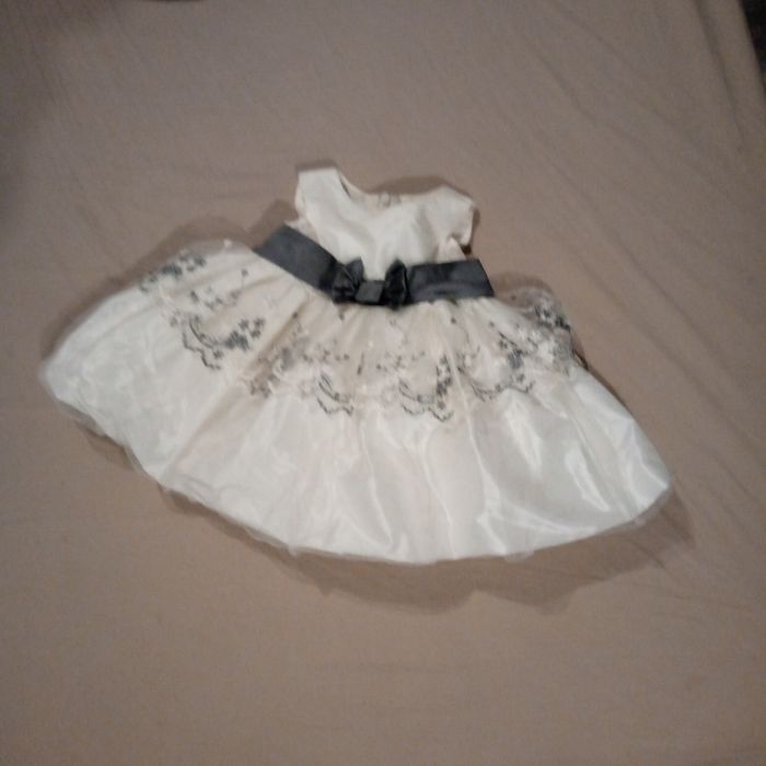 Нарядное платье для девочки