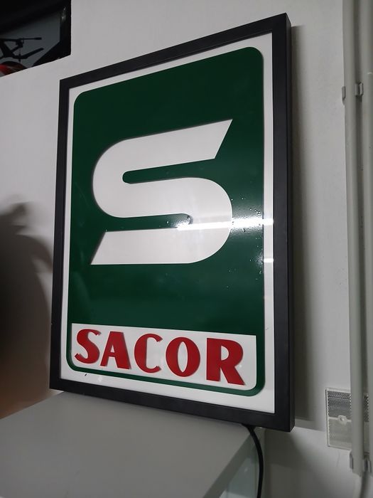 Reclame sacor Com luz