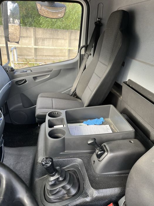 Mercedes Atego 818 de 2011 em chassis