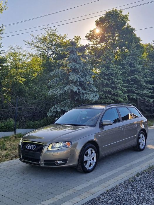 Audi A4 Avant Audi A4 3.2 Quattro