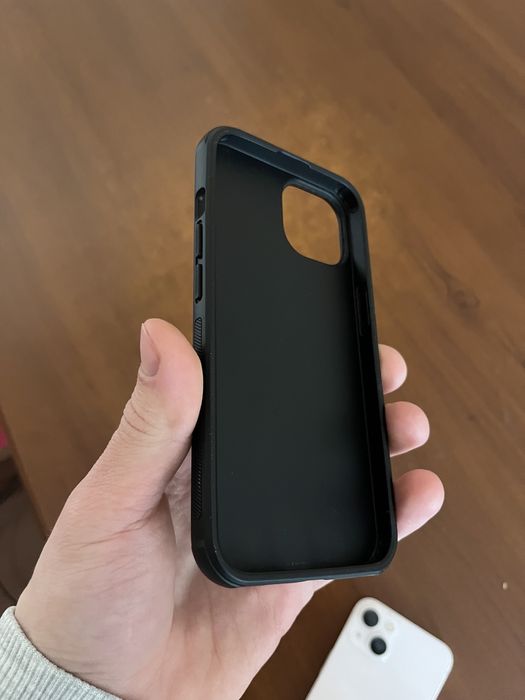 Case Nillkin Black на Iphone 13