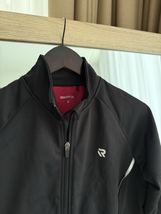 Куртка вітровка для бігу