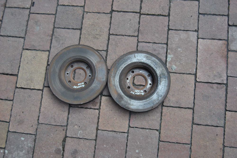 Tarcze hamulcowe przód Peugeot 307 SW 1.6 HDi 2006r