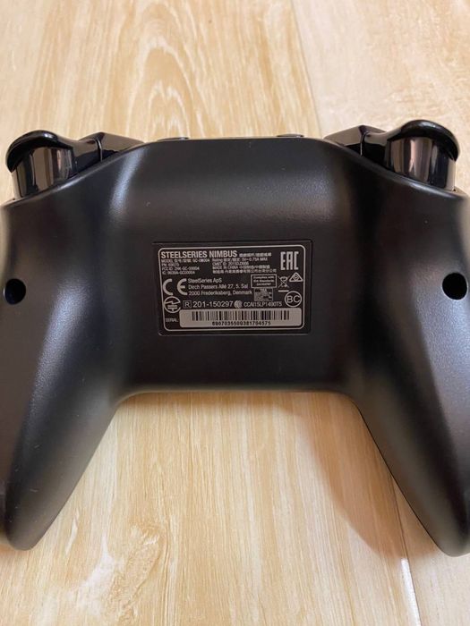 Геймпад SteelSeries Nimbus Wireless Controller для Apple TV / iPhone / iPad / Mac