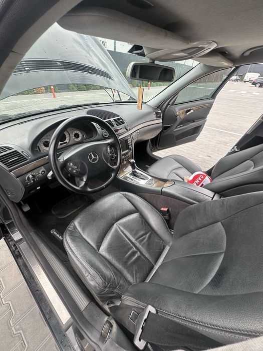 Mercedes Benz W211 E500