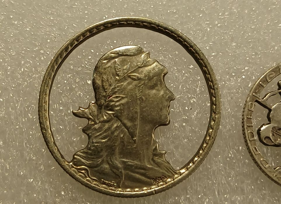 Moedas Portuguesas recortadas