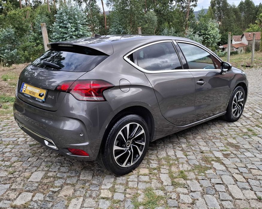 DS DS4 1.6 BlueHDi So Chic Apenas 144 Mil Kms Nacional de 2018