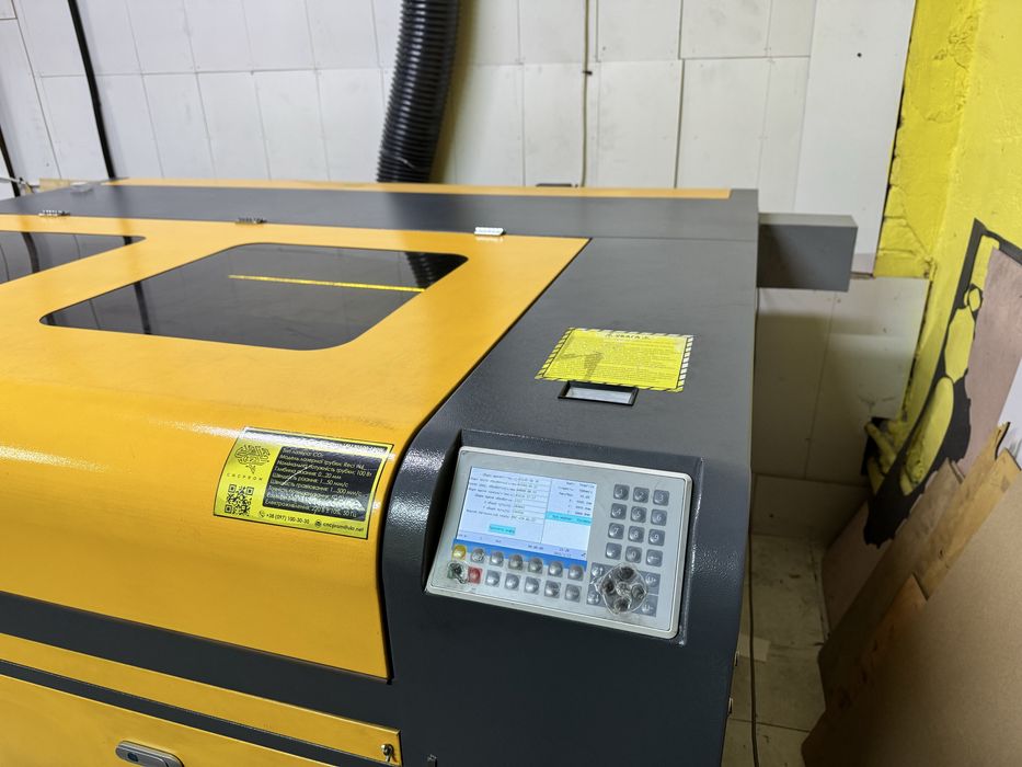 Лазерний СО2 верстат LM130100 150W в доглянутому стані!