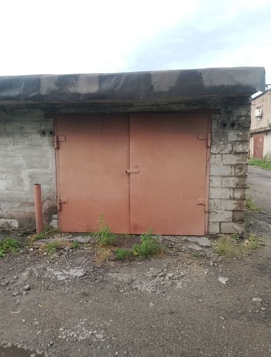 Продається двох поверховий гагаж