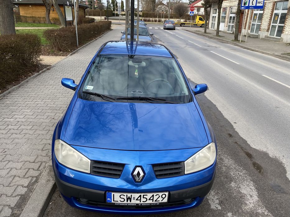 Renault Megane II 3D 1.6 16V – uszkodzony silnik, kompletne auto