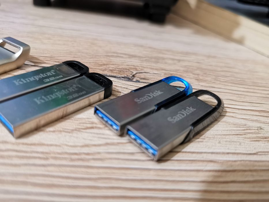 Metalowe pendrive 32GB