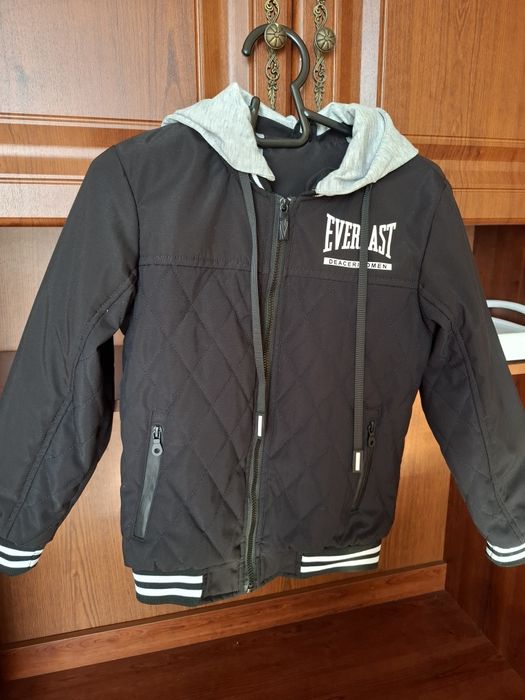 Весняна курточка