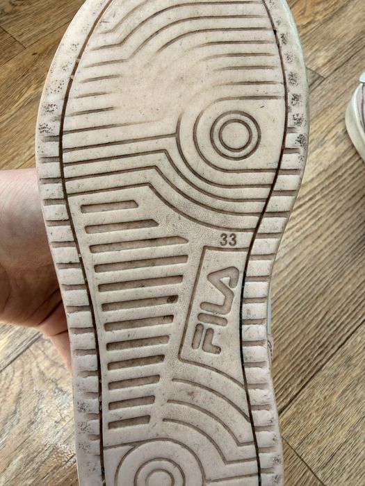 Віддам для дівчинки