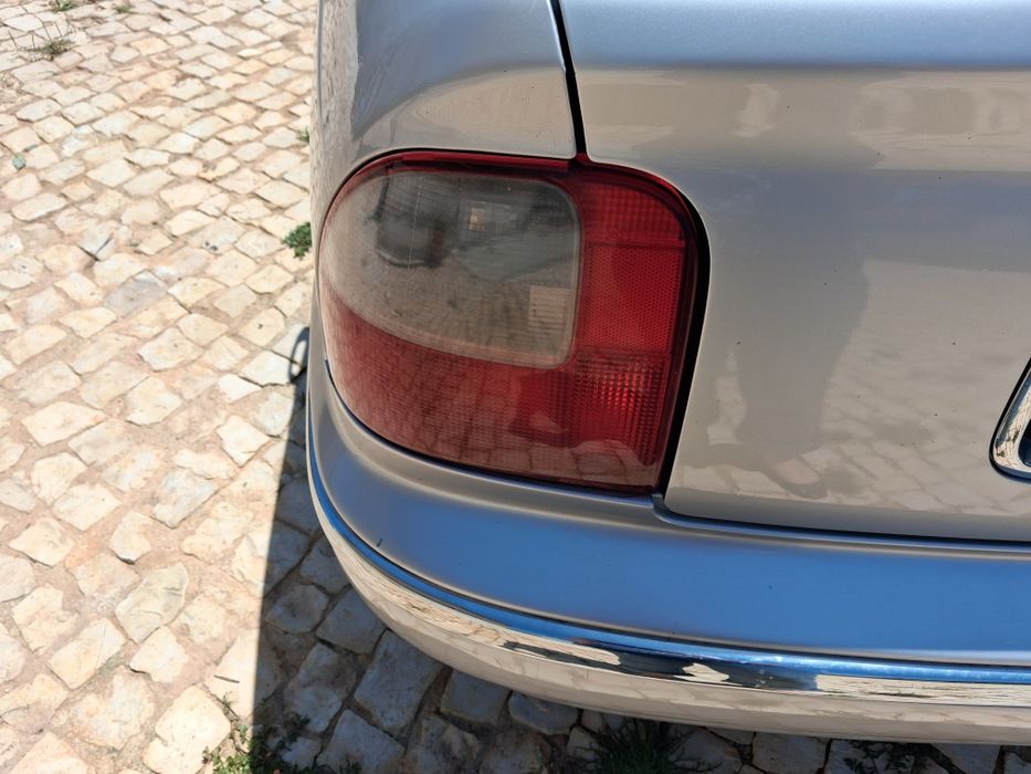 Carro usado a gasolina
