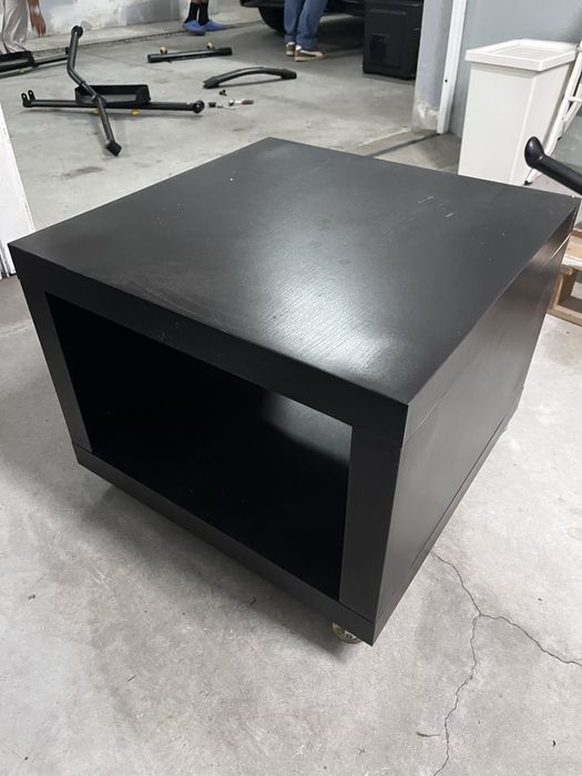 Mesa de Centro IKEA Castanho Escuro com Rodas