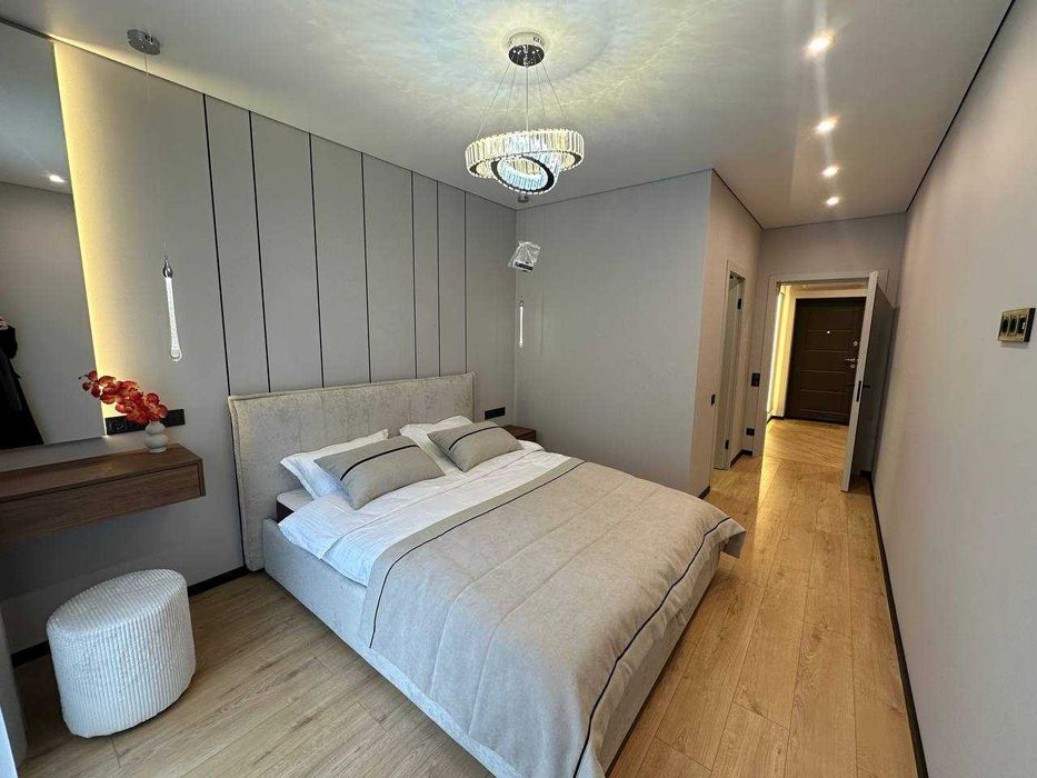 Продаж 1 кімнатної квартири + кухня/студія ЖК Софіївка вул. Угорська