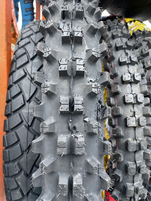 Мото шини, кросові, ендуро, спортивні, резина на мотоцикли