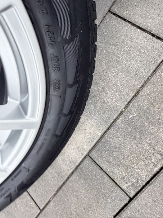 Koła Zimowe 225/50 R17 98H / Audi A4 B8 / Audi A4 B9 / BMW 5 / Audi A6 C7 / 5x112 /66,6 mm