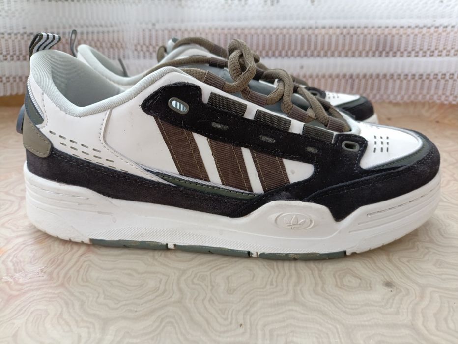 Кросівки Adidas Adi2000