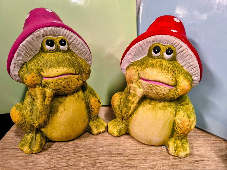 Dwie żaby ceramiczna figurka do domu i ogrodu idealna na lato