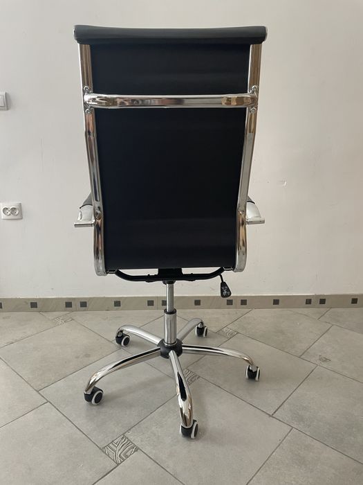 Офісне крісло Exclusive