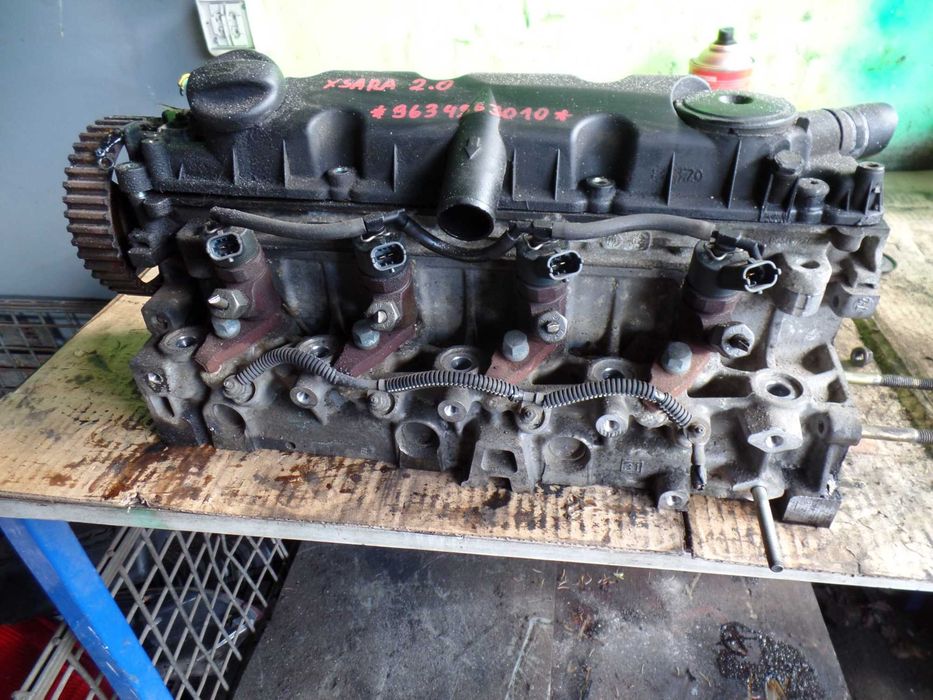 Kwi6 Głowica silnika + wałek citroen xsara 2.0hdi 8V wysyłka