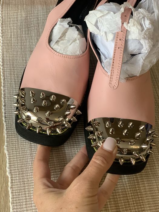 nowe skórzane buty
