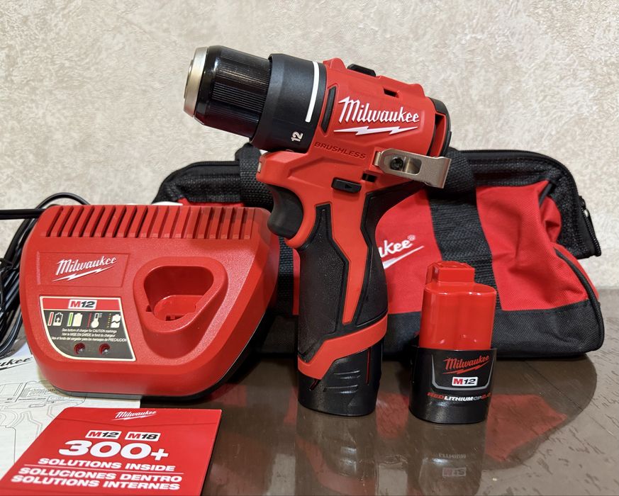 Milwaukee M12 3401-22 набір в наявності !!