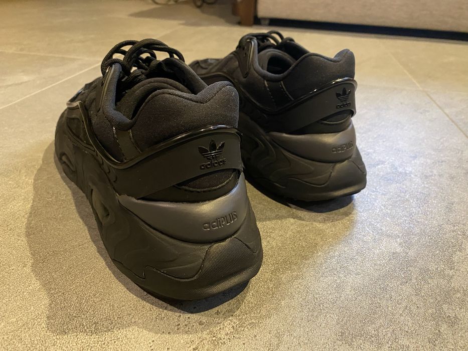 Кросівки ADIDAS OZNOVA оригінал