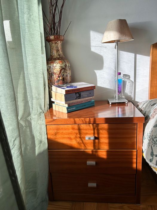 Camas/estrados/colchões de solteiro