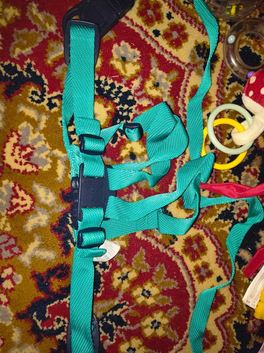 Игрушки.Зеркало.Многоразовый памперс.Вожжи.Слюнявчик