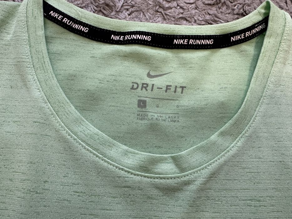 Футболка Nike