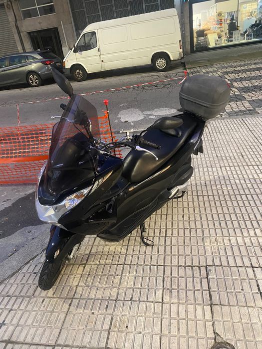 Honda PCX 125 revisada com tudo novo