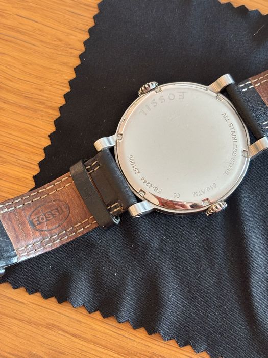 Relogio Fossil preto em excelente estado