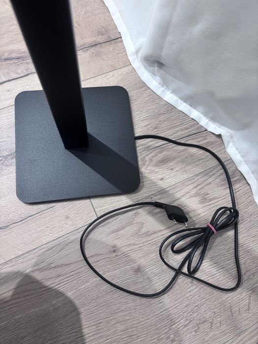 Stojaki na głośniki