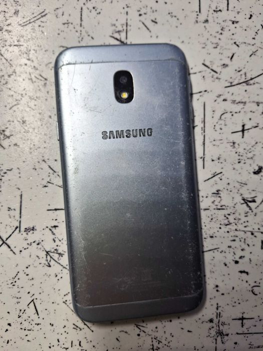 смартфон Samsung  Galaxy J