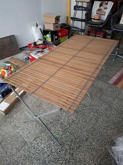 Várias Mesas...E muito mais, Tudo esta a vender !