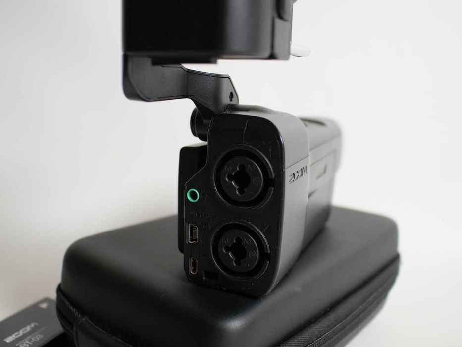 Цифрова відеокамера диктофон Zoom Q8 3Мп стереозвук міні-студія 2 АКБ