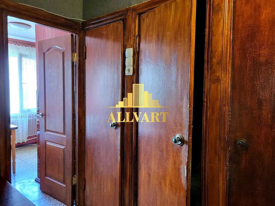 Продаж 3-кімн. квартири з косм. ремонтом, просп. Шухевича, Воскресенка