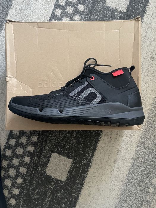 Buty Adidas Trailcross rozm. 12