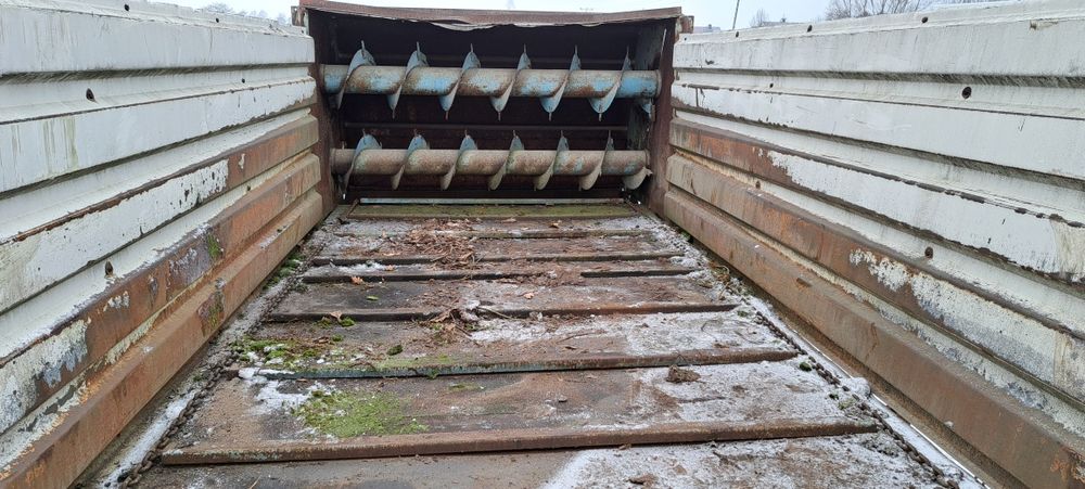 Wóz paszowy,  Paszowóz, HT 40.04/L433 rozścielacz  słomy