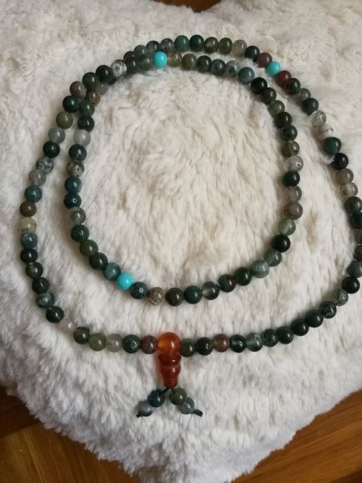 Japamala em pedras naturais. Novo