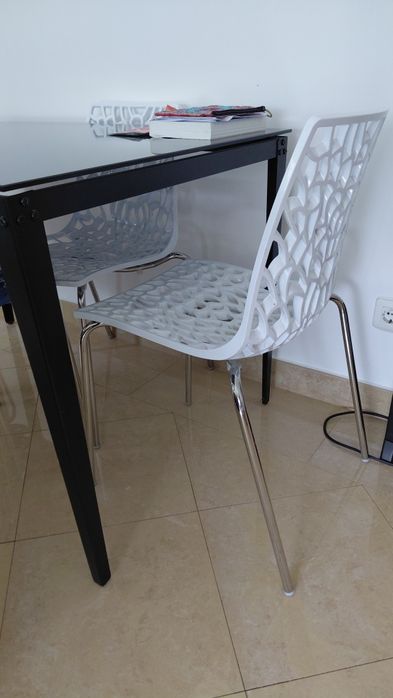 Conjunto Mesa + cadeiras