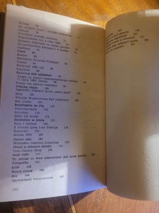 Tadeusz Różewicz Na powierzchni poematu i w środku 1983 Czytelnik