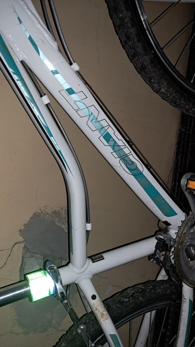 Rower Giant areva mìętowo -biały