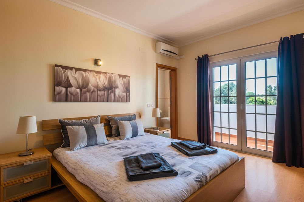 Vivenda Chris by Gabi Miguel - V4 com piscina privada