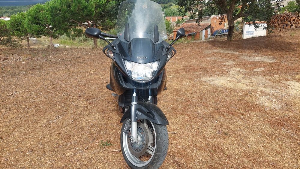Honda Deauville 700